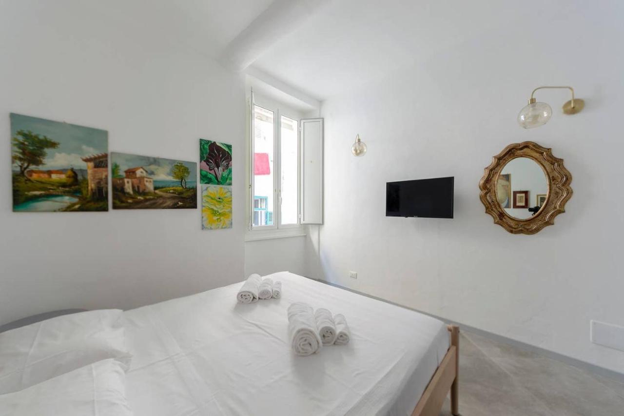 Castelli'S Apartments Campo 16 Генуа Екстериор снимка